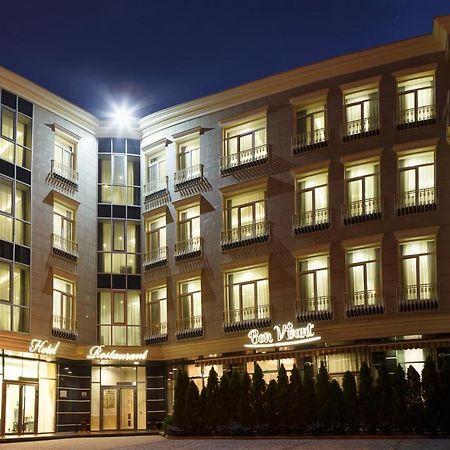 Kiroff Hotel Charkiv Exteriör bild