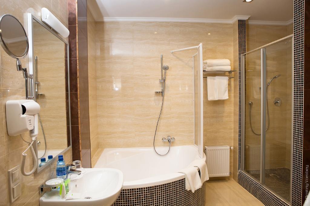 Kiroff Hotel Charkiv Rum bild